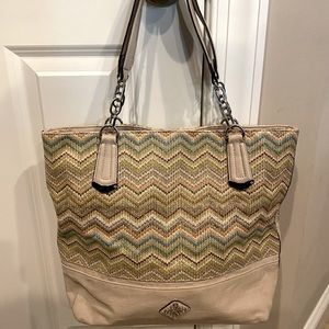 Simply Vera Vera Wang Tan and Multi-color Shoulder Bag - Excellent Condition